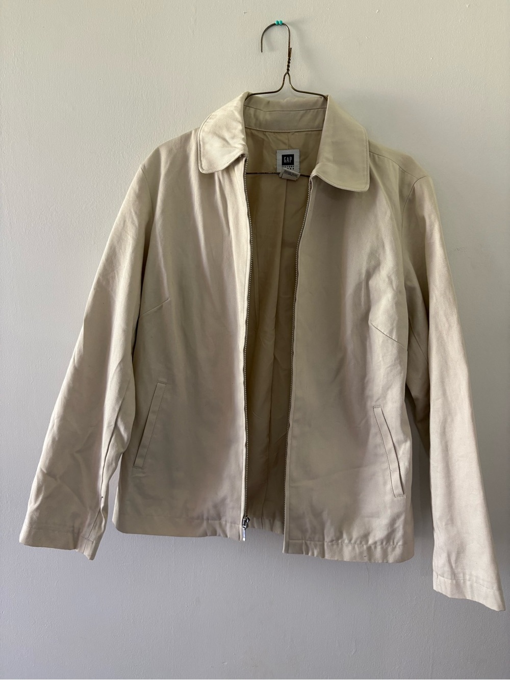 90’s Gap Women’s Beige Zip-Front bomber Jacket